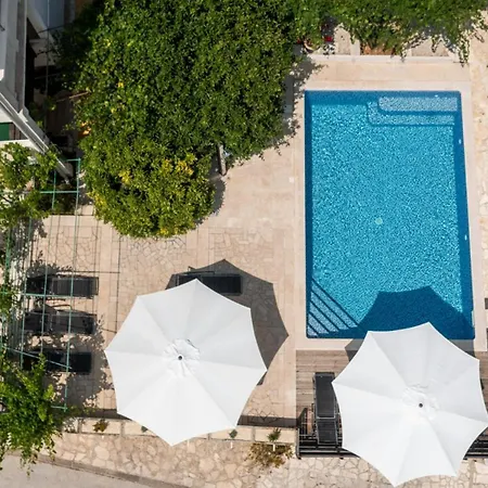 Petrinic - M By Guide Apartament Pula