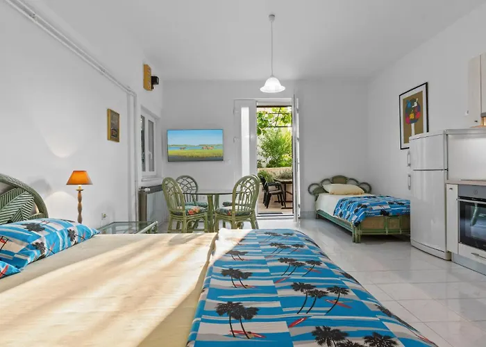 Petrinic - M By Guide Apartament Pula